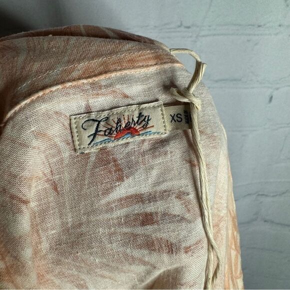 NEW Faherty peachy linen tropical print relaxed fit button up top size XS - Picture 5 of 7